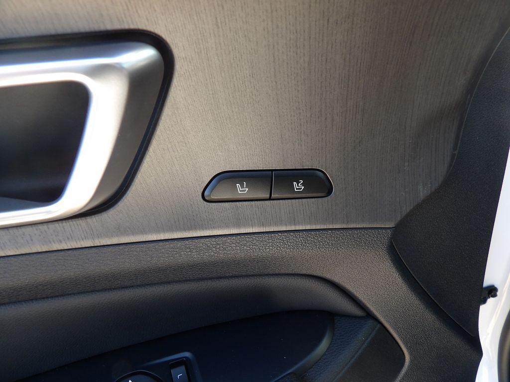 new 2026 Kia Sportage car, priced at $37,194