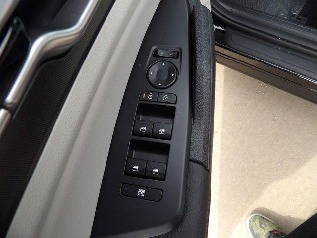 new 2026 Kia Sportage car, priced at $30,589