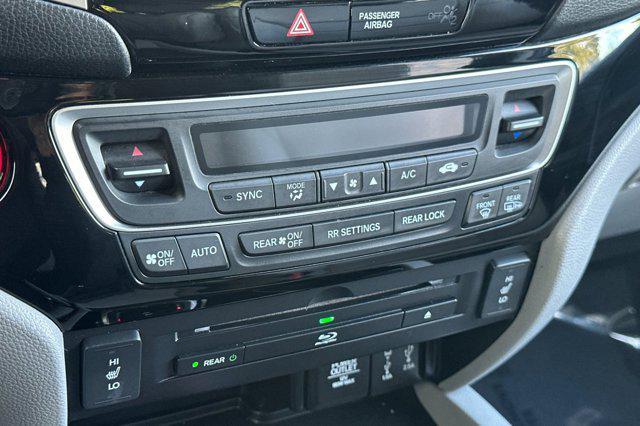 used 2017 Honda Pilot car, priced at $21,888
