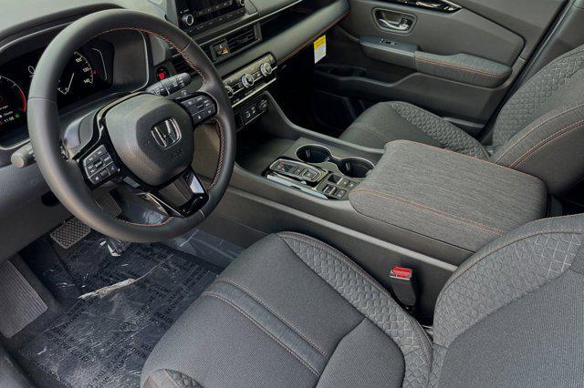 new 2025 Honda Pilot car, priced at $41,052