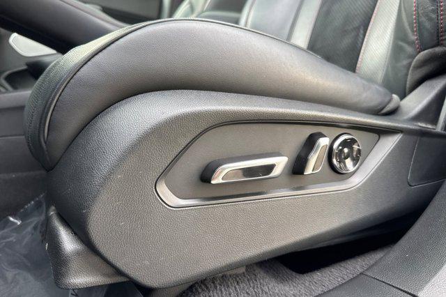 used 2023 Acura RDX car, priced at $31,988