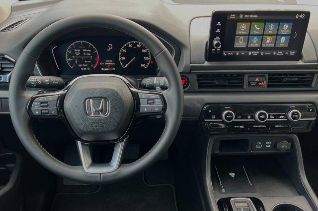 new 2025 Honda Pilot car, priced at $44,995