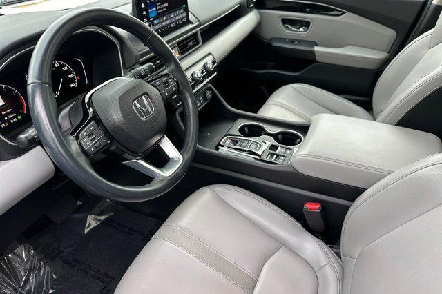 used 2025 Honda Pilot car, priced at $38,488