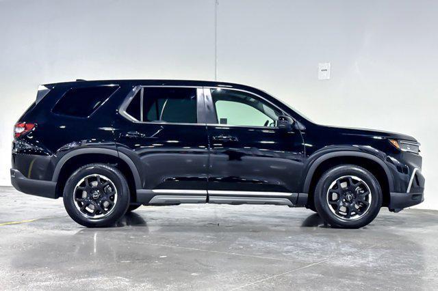 used 2025 Honda Pilot car, priced at $40,084