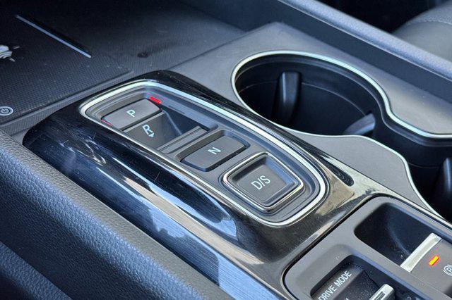 used 2025 Honda Pilot car, priced at $40,084