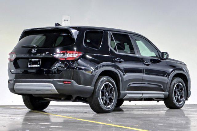 used 2025 Honda Pilot car, priced at $40,084