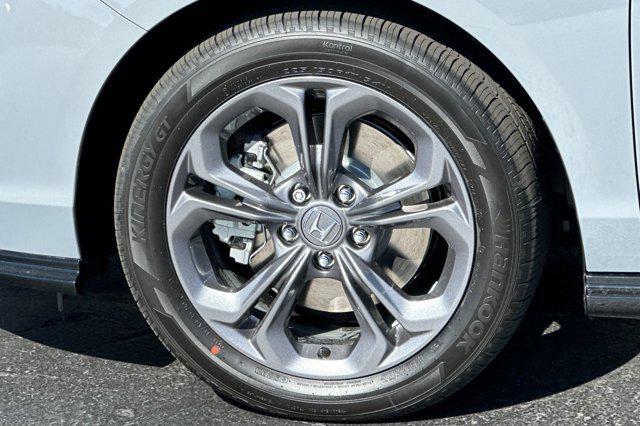 new 2025 Honda Accord Hybrid car, priced at $35,591