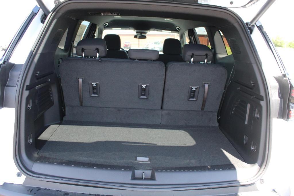 new 2025 GMC Acadia car, priced at $41,439