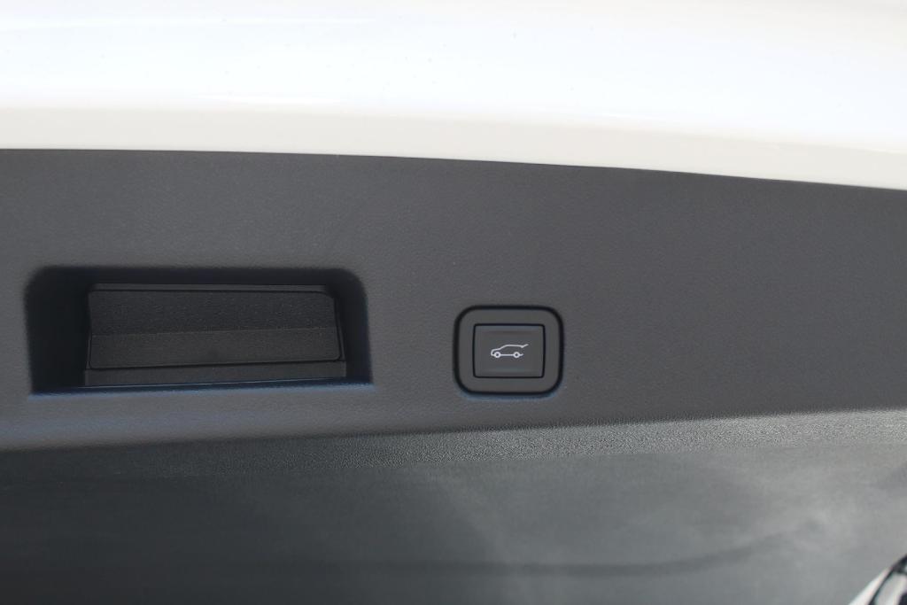 new 2025 GMC Acadia car, priced at $41,439