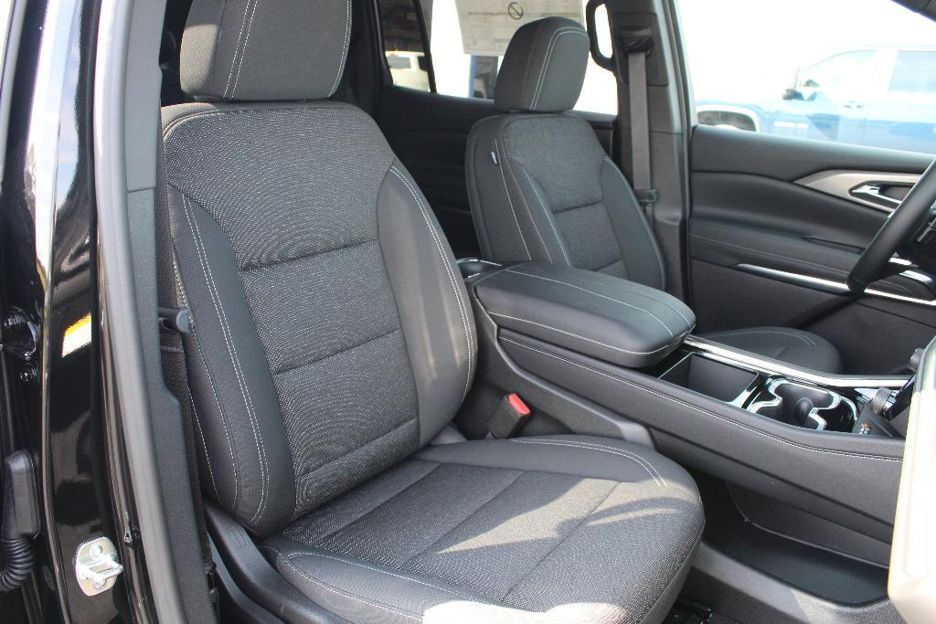 new 2026 Chevrolet Traverse car, priced at $46,539