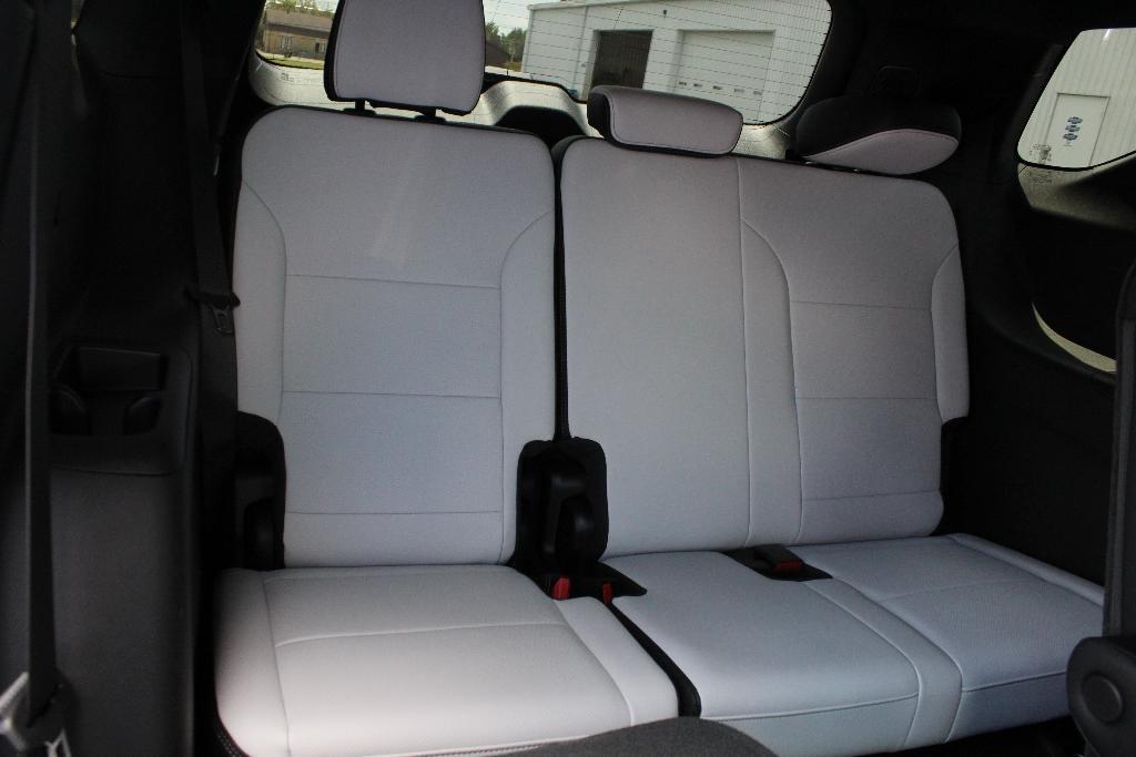 used 2025 Chevrolet Traverse car, priced at $50,973