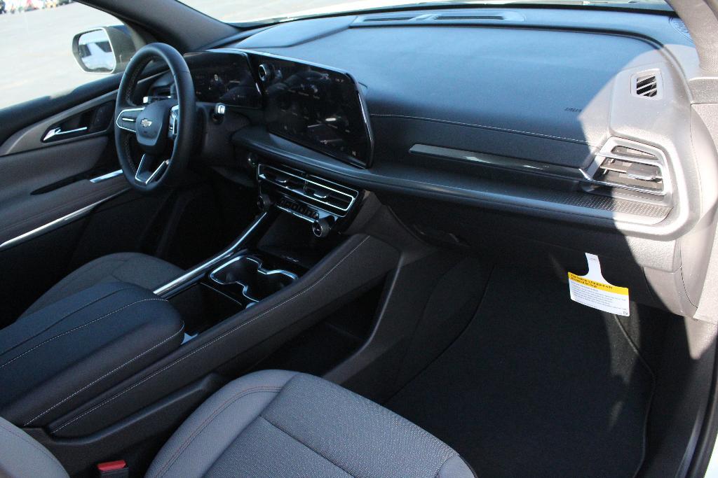 new 2026 Chevrolet Traverse car, priced at $44,139