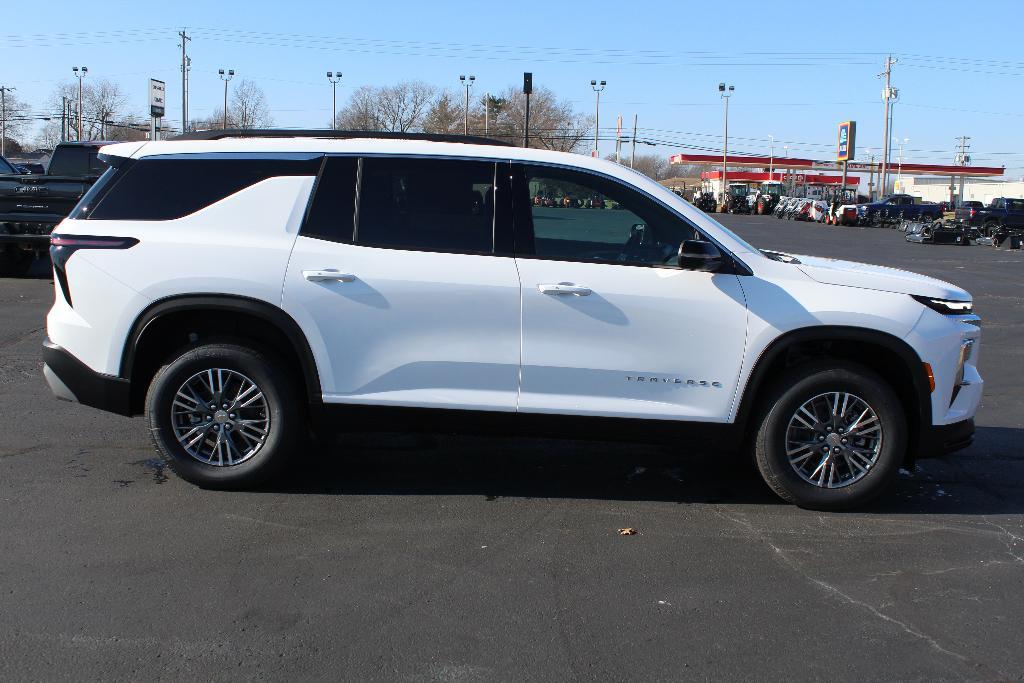 new 2026 Chevrolet Traverse car, priced at $44,139