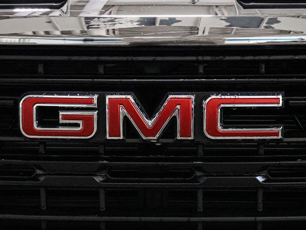 new 2026 GMC Sierra 1500 car, priced at $44,899