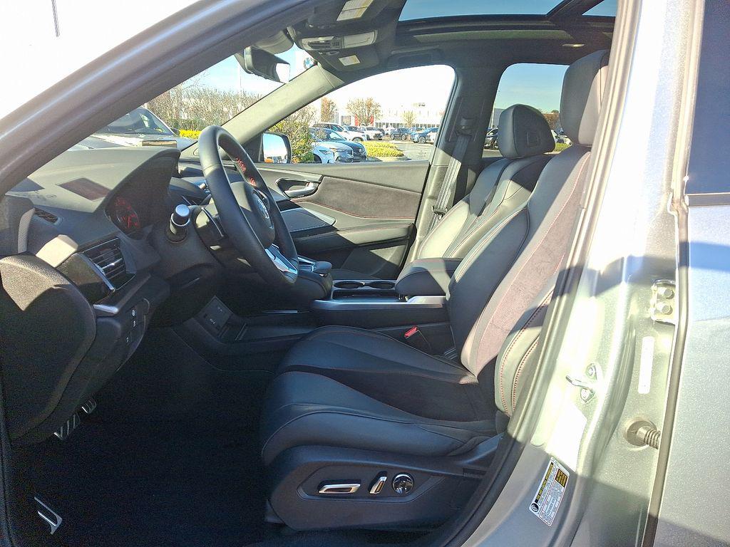 used 2025 Acura RDX car, priced at $44,000