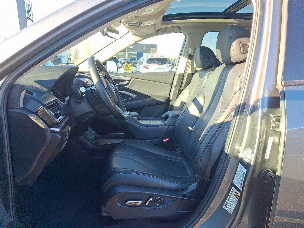 used 2023 Acura RDX car, priced at $32,500