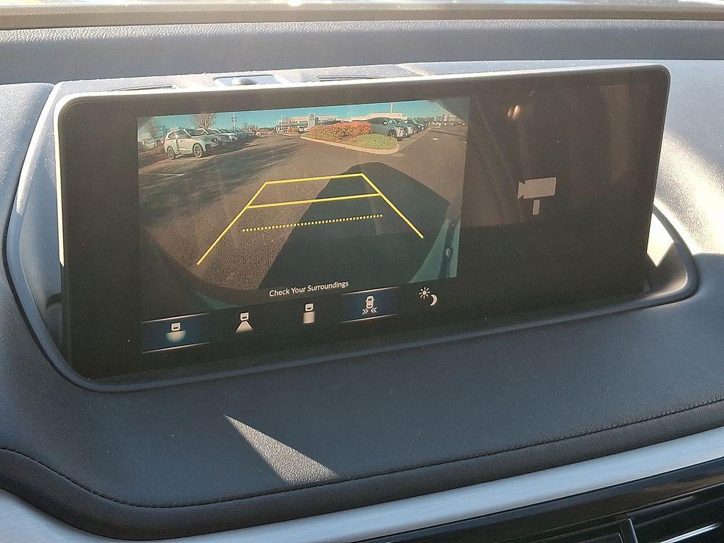 used 2023 Acura MDX car, priced at $39,900