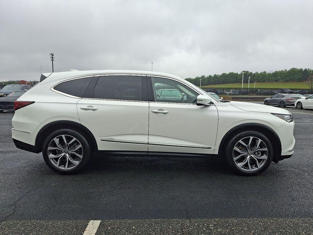 used 2024 Acura MDX car, priced at $37,000