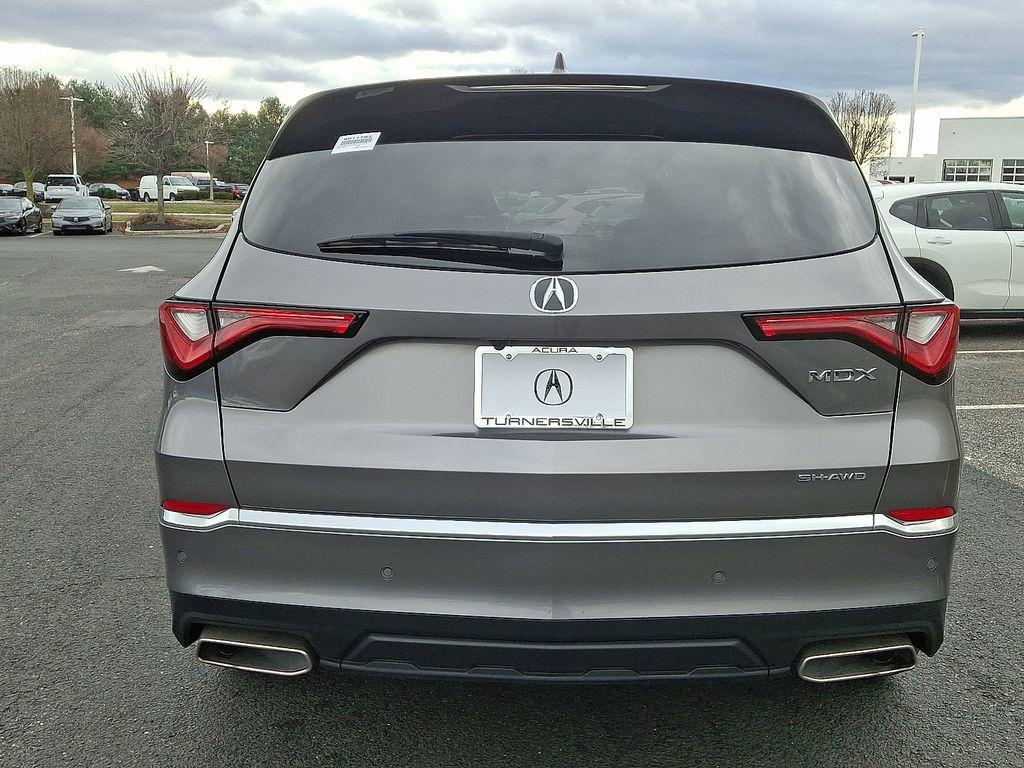 used 2022 Acura MDX car, priced at $34,900