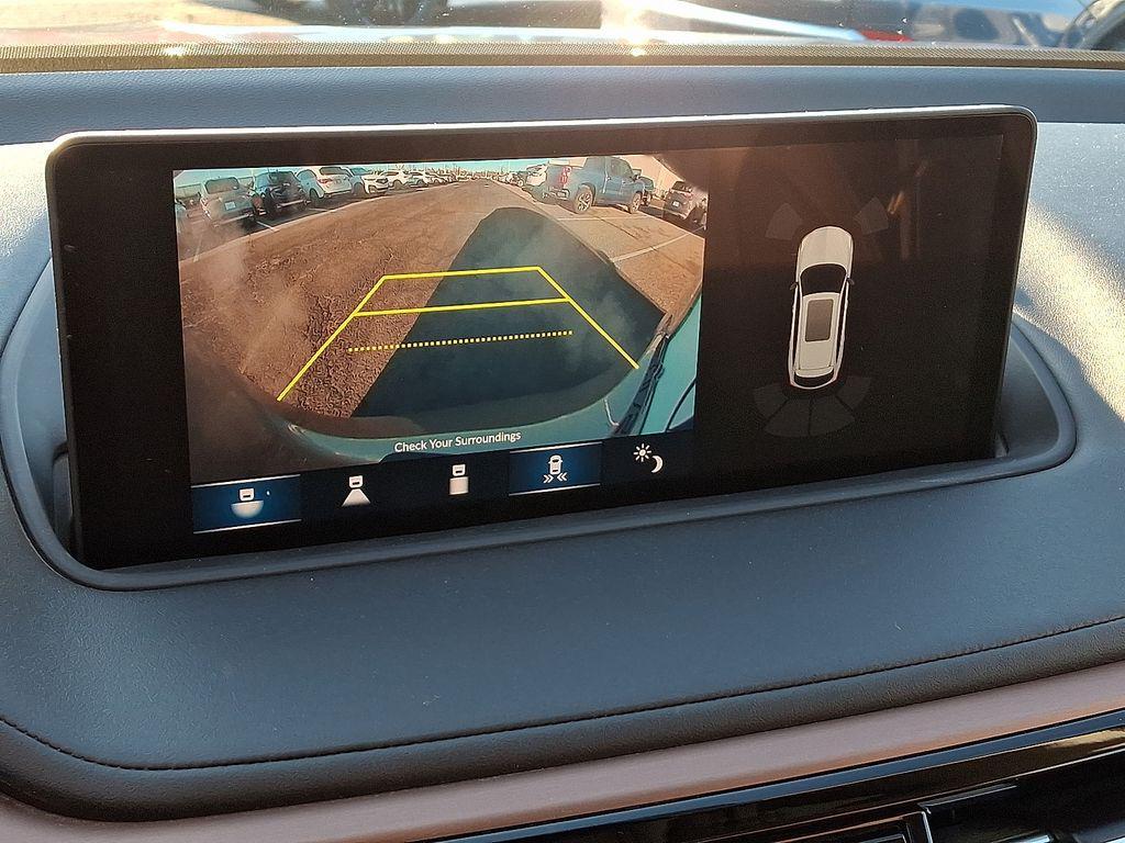 used 2023 Acura MDX car, priced at $41,300