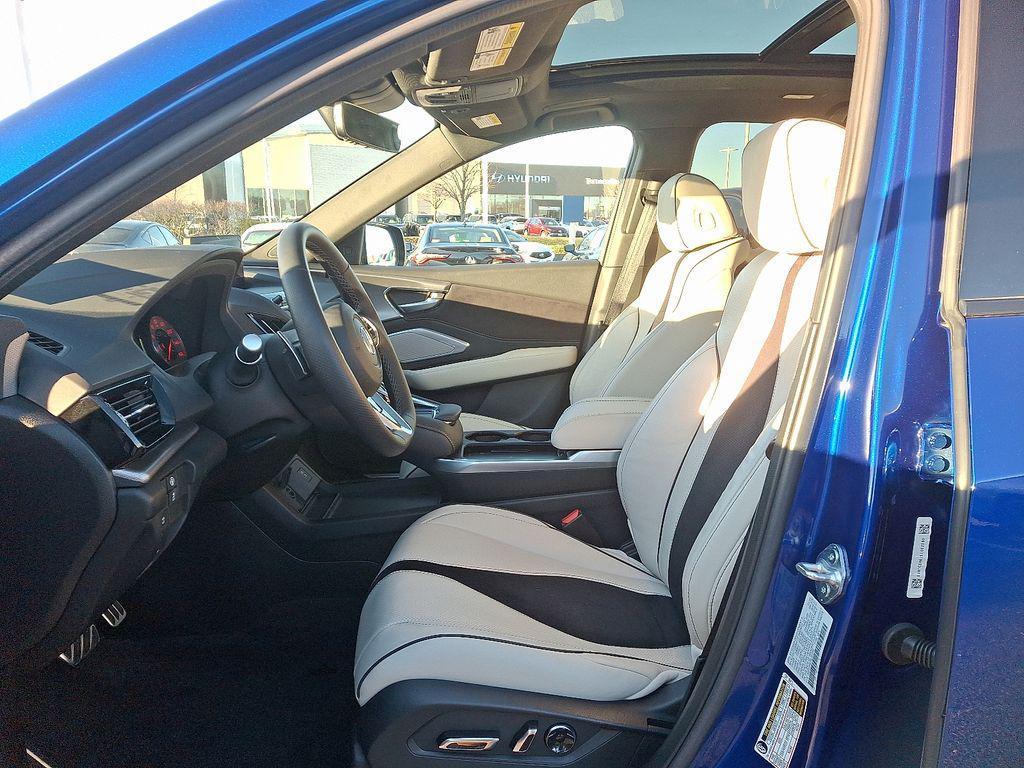 used 2025 Acura RDX car, priced at $45,500