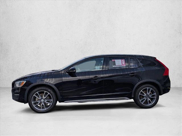used 2018 Volvo V60 Cross Country car, priced at $11,990