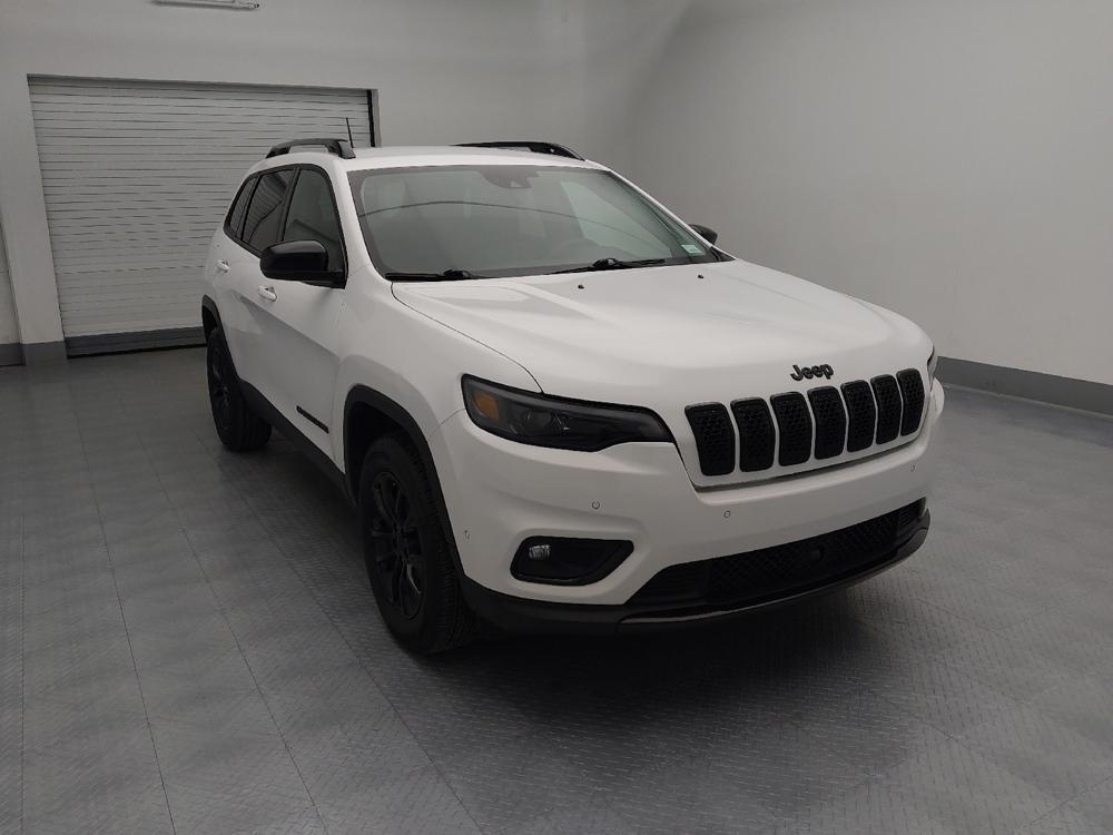 used 2023 Jeep Cherokee car, priced at $23,495