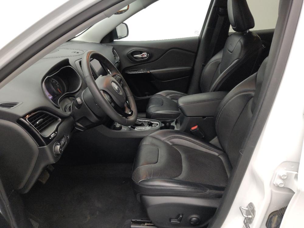 used 2023 Jeep Cherokee car, priced at $22,395