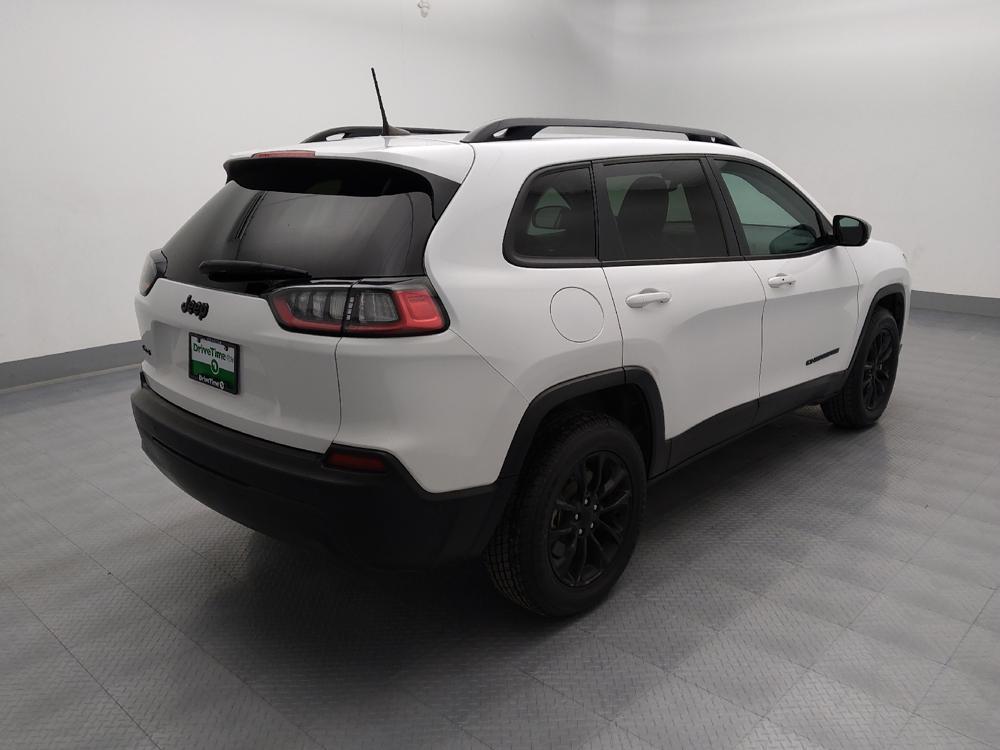 used 2023 Jeep Cherokee car, priced at $22,395