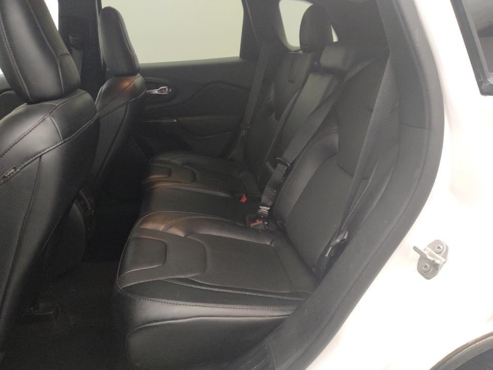 used 2023 Jeep Cherokee car, priced at $20,495