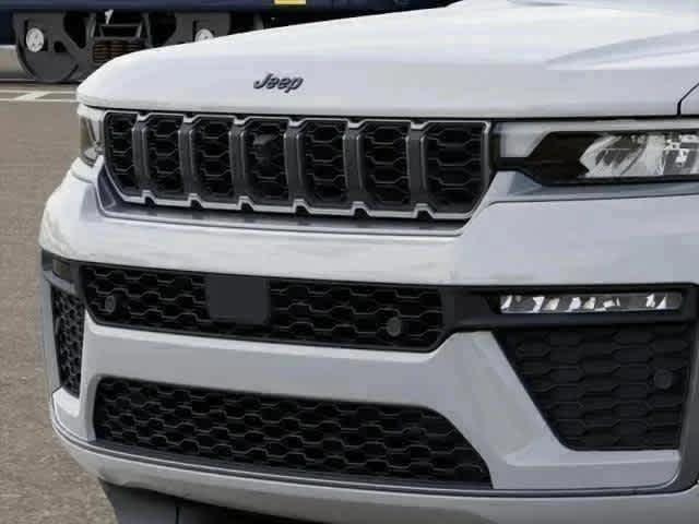 new 2026 Jeep Grand Cherokee car, priced at $51,720