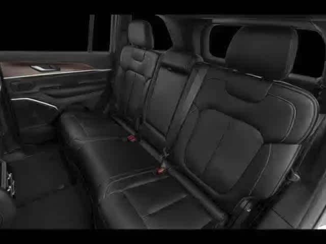 new 2026 Jeep Grand Cherokee car, priced at $53,715