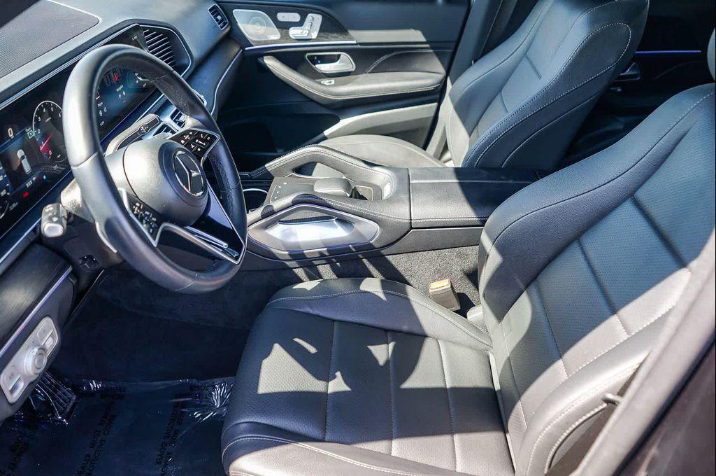 used 2025 Mercedes-Benz GLE 350 car, priced at $55,194