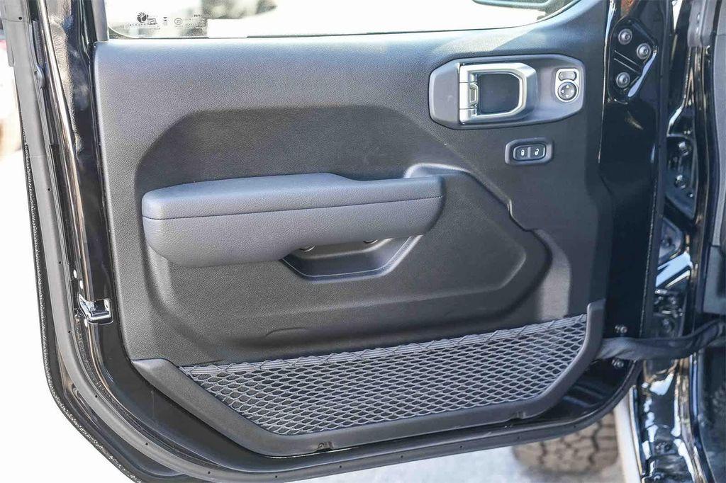 new 2026 Jeep Gladiator car, priced at $50,984