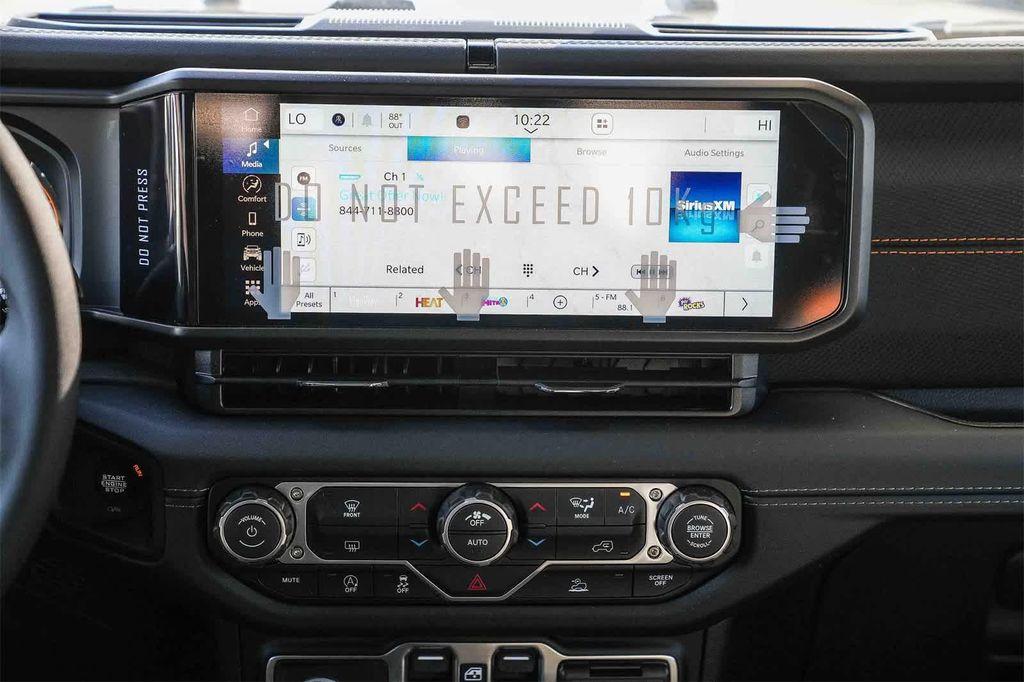 new 2026 Jeep Gladiator car, priced at $50,984