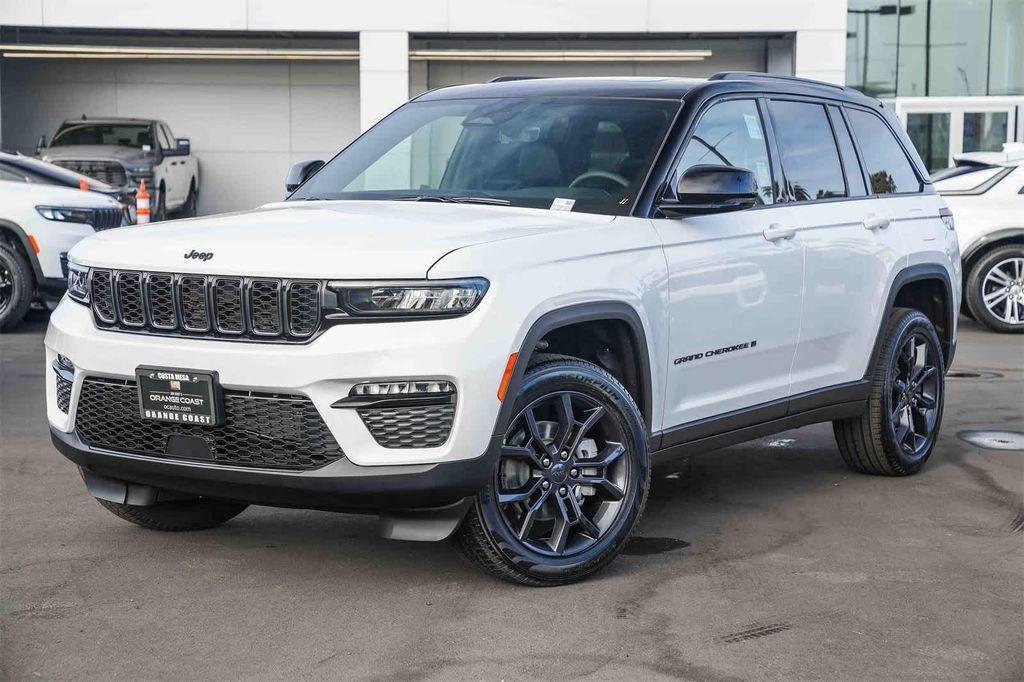 new 2025 Jeep Grand Cherokee car, priced at $44,578