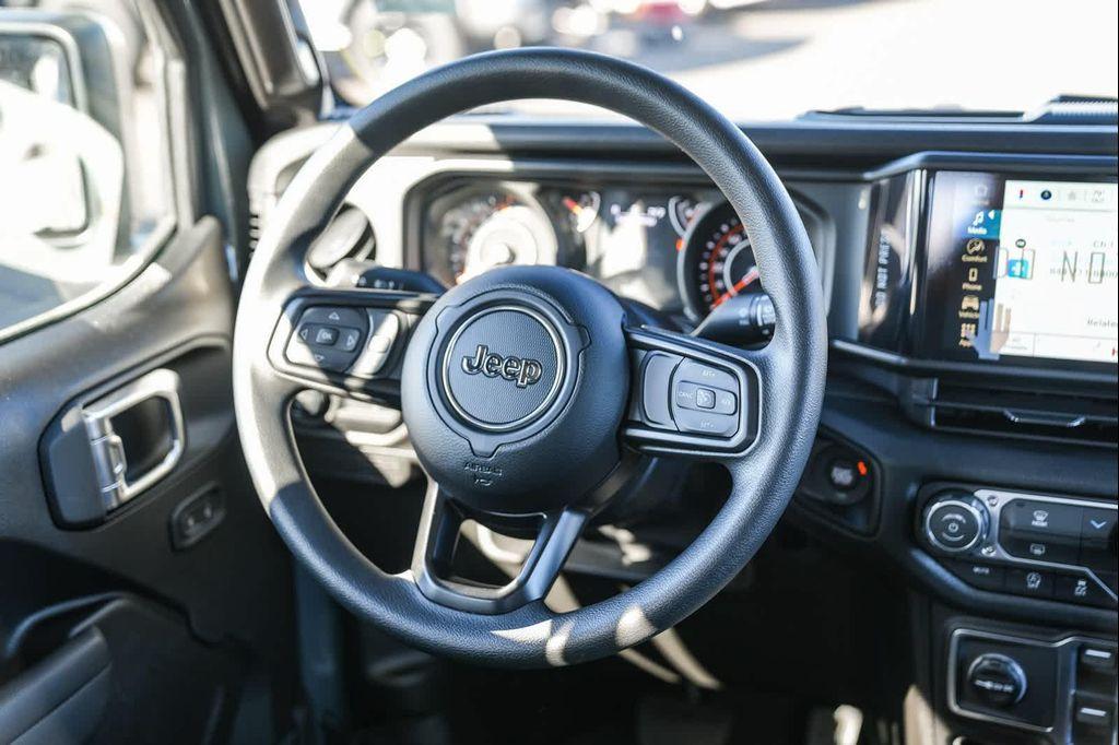 new 2026 Jeep Gladiator car, priced at $38,369