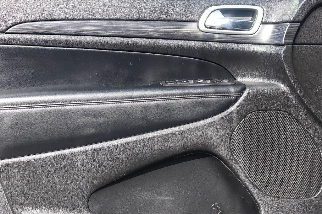 used 2022 Jeep Grand Cherokee car, priced at $23,485