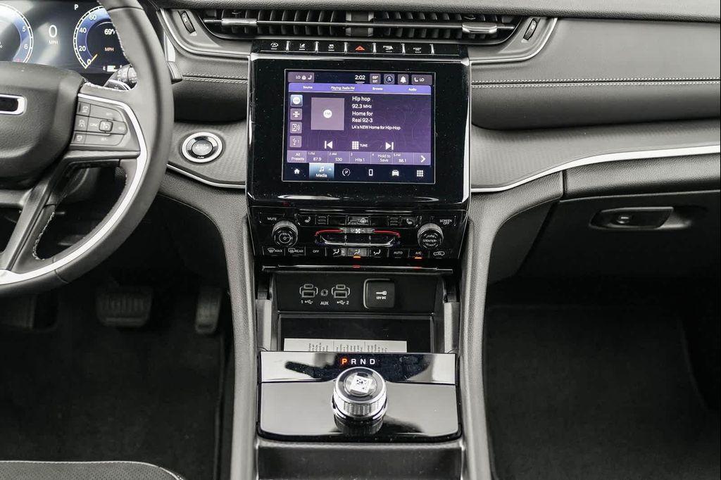 new 2025 Jeep Grand Cherokee L car, priced at $37,113