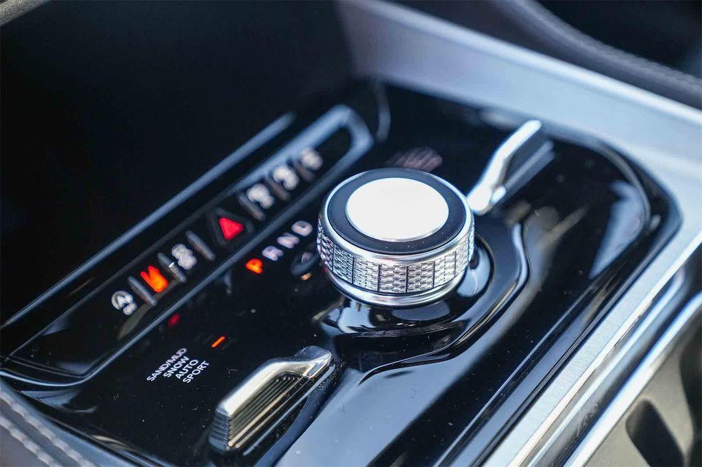 new 2026 Jeep Grand Wagoneer L car, priced at $80,629