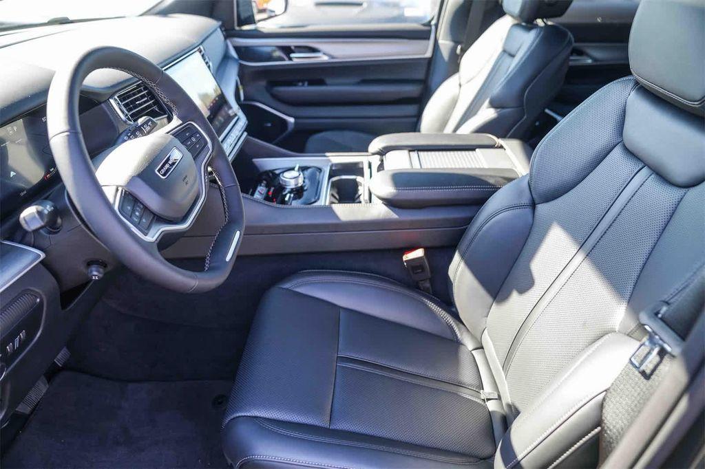 new 2026 Jeep Grand Wagoneer L car, priced at $80,629