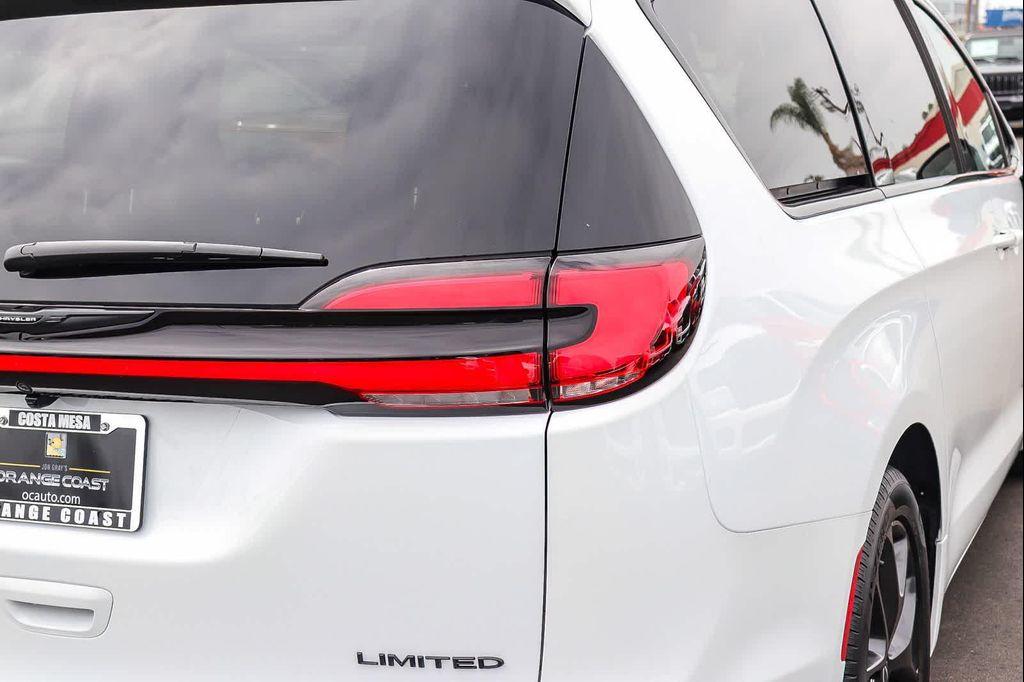 new 2026 Chrysler Pacifica car, priced at $44,109