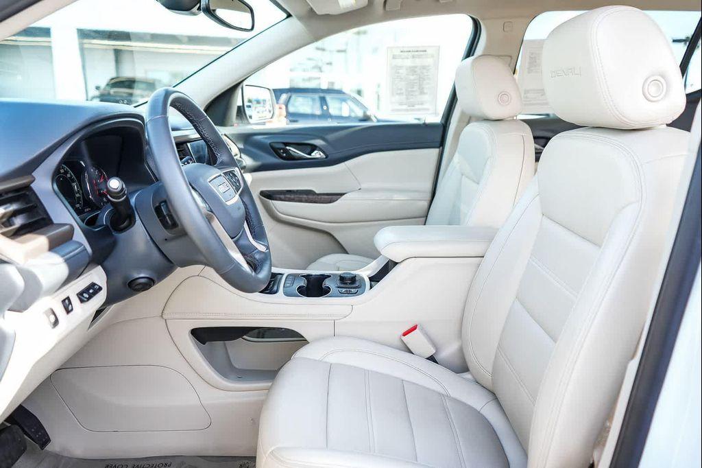 used 2023 GMC Acadia car, priced at $33,075