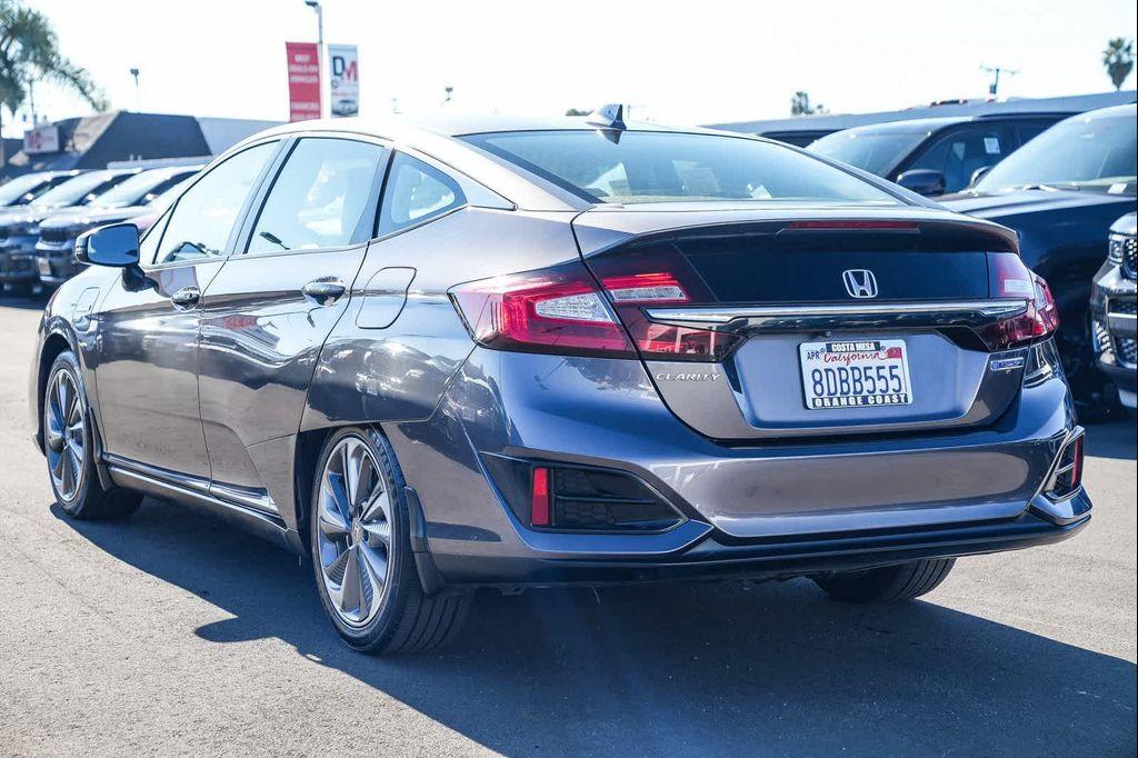 used 2018 Honda Clarity Plug-In Hybrid car, priced at $15,991