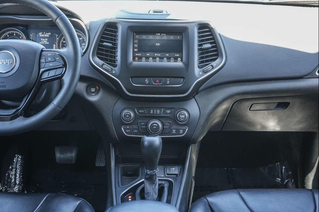 used 2021 Jeep Cherokee car, priced at $18,990