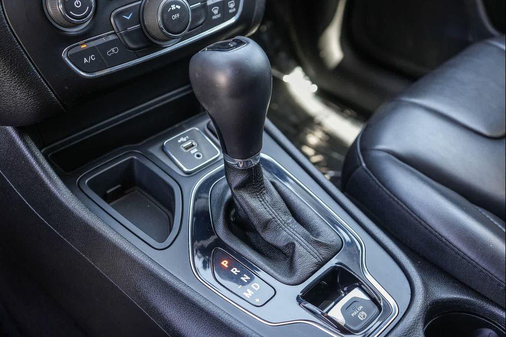 used 2021 Jeep Cherokee car, priced at $18,990