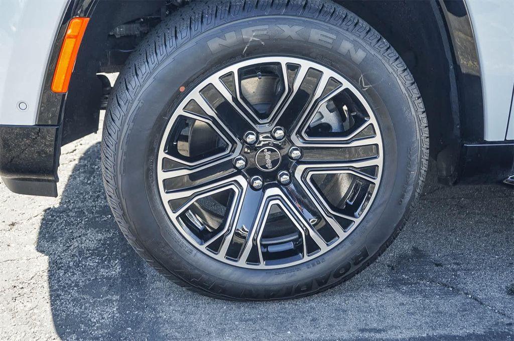 new 2026 Jeep Grand Wagoneer car, priced at $65,634