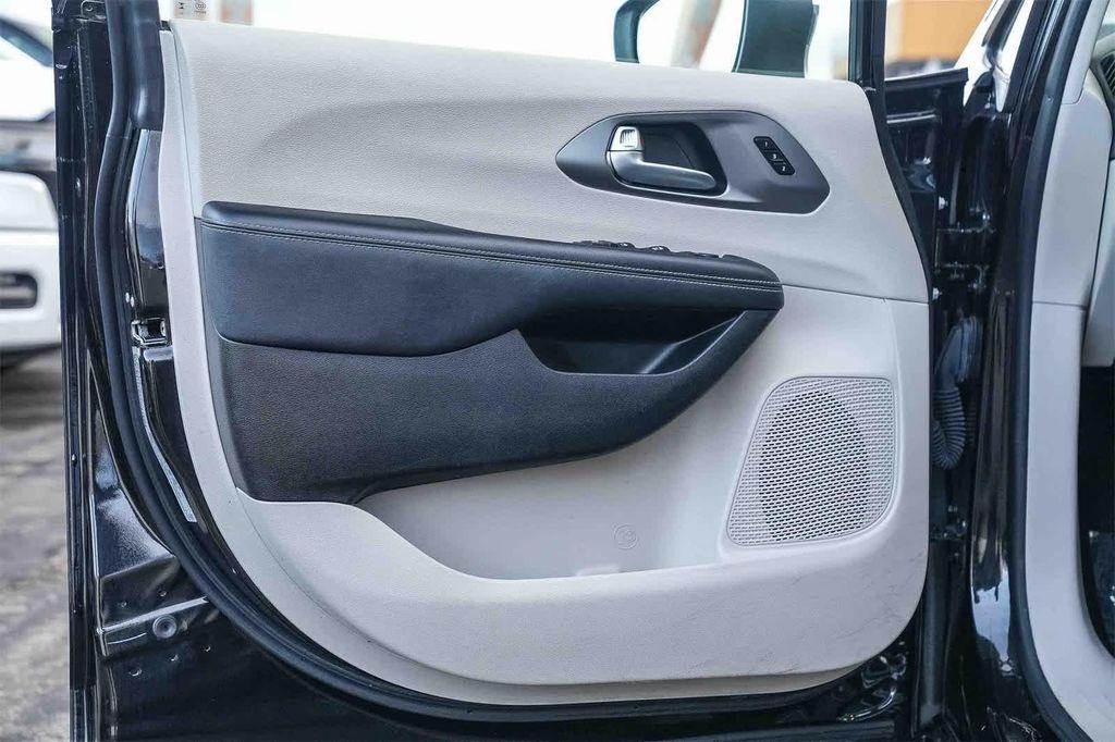 used 2023 Chrysler Pacifica car, priced at $22,397