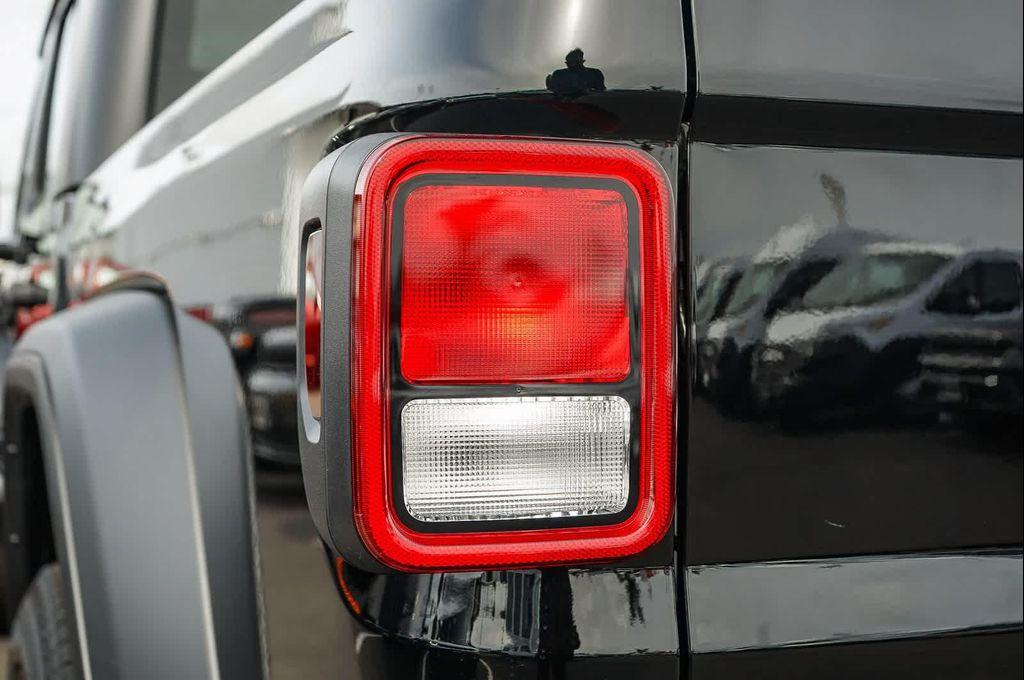 new 2026 Jeep Gladiator car, priced at $38,369