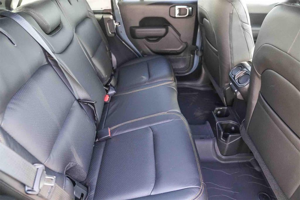 new 2025 Jeep Wrangler car, priced at $48,734